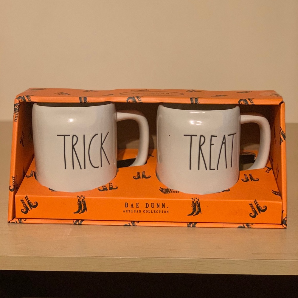 Rae Dunn Halloween mug set